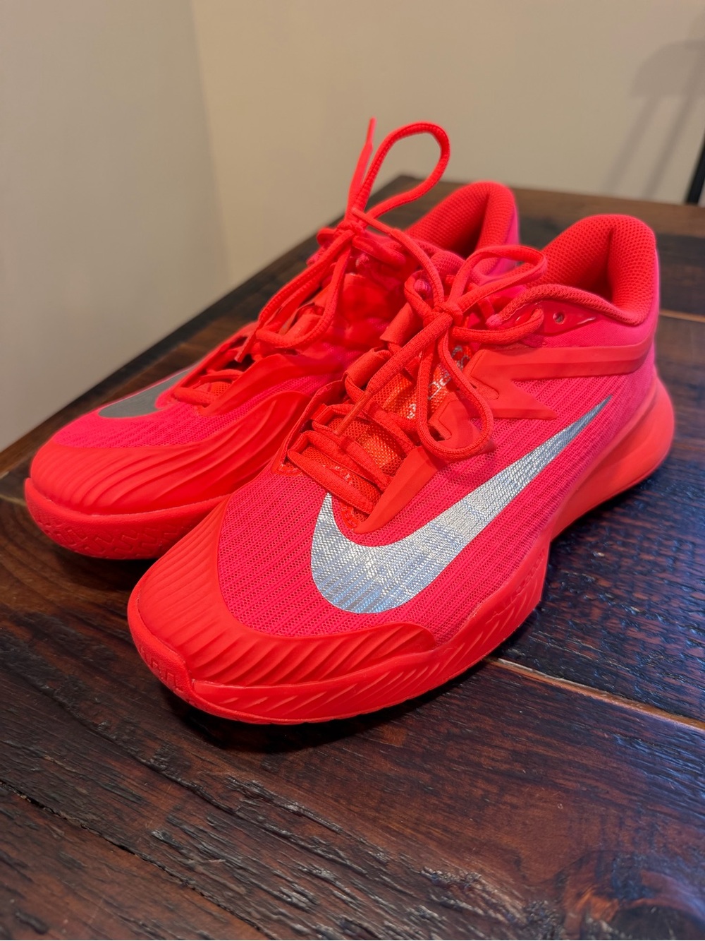 Nike Court Air Zoom Vapor Pro 3 Premium HC in Bright Crimson/Metallic Silver